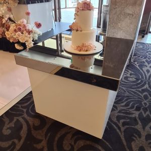 wedding cake table hire