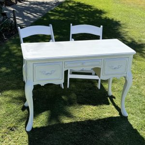 Vintage Style Table Hire